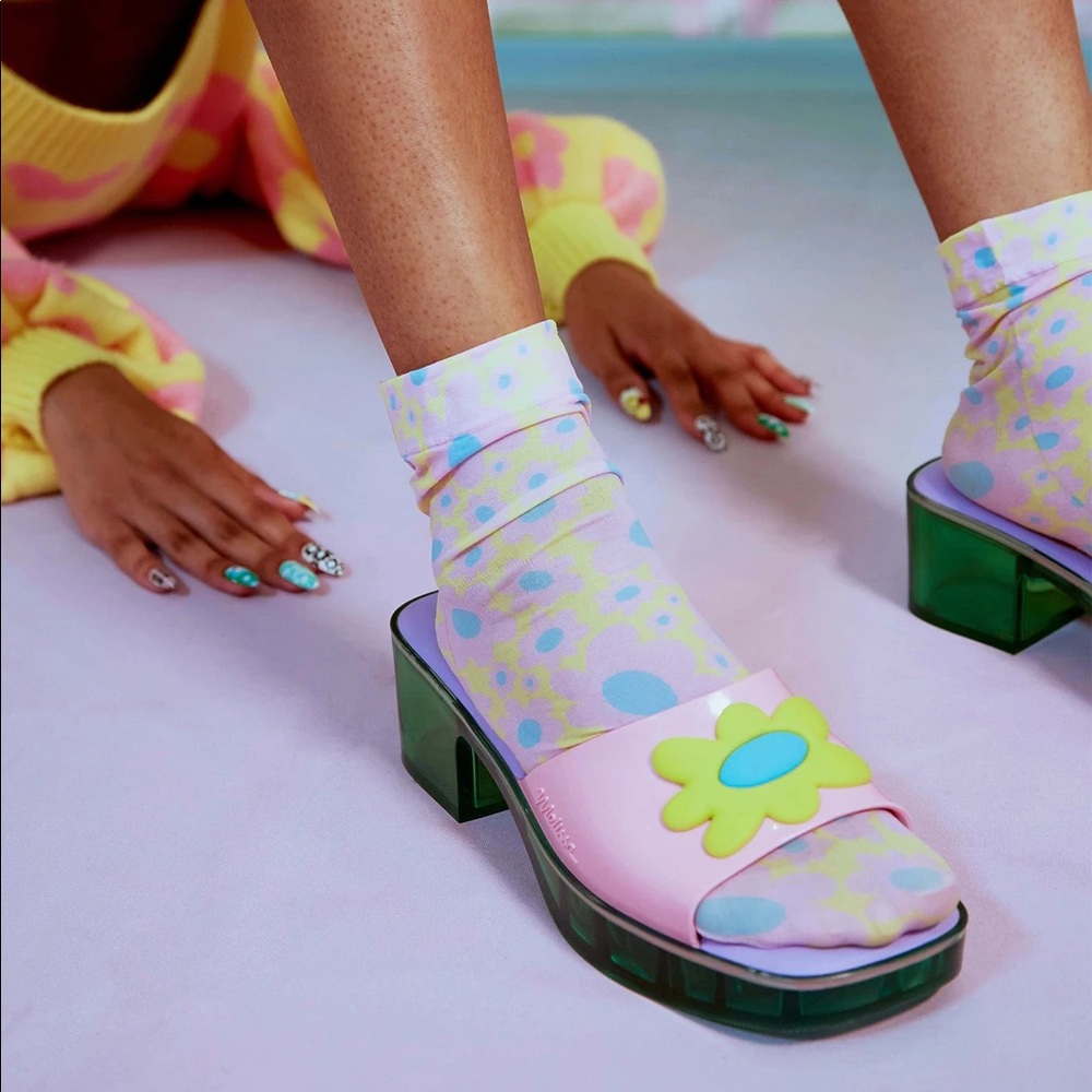 Lazy Oaf x Melissa pink shape heel - Picture 2 of 3